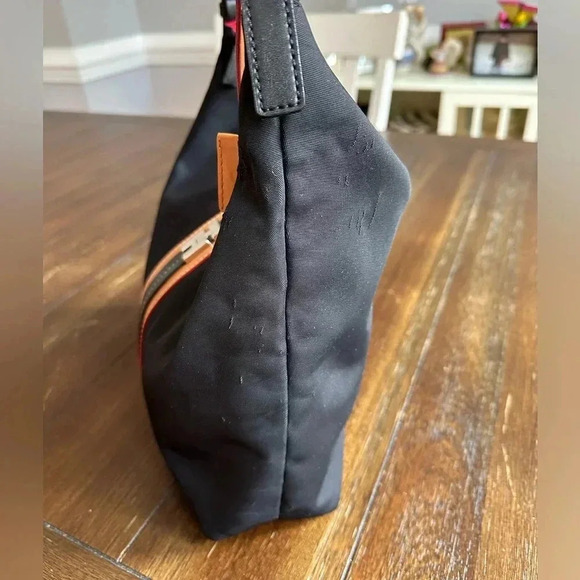 Tommy Hilfiger hobo bag - Picture 9 of 16